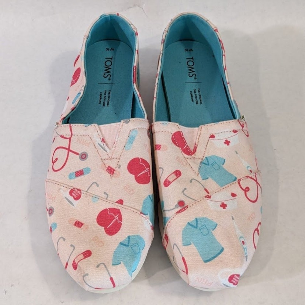 Toms Classic Alpargata Medical Nurse Print Pink Canvas Slip On Flats Women sz 10
